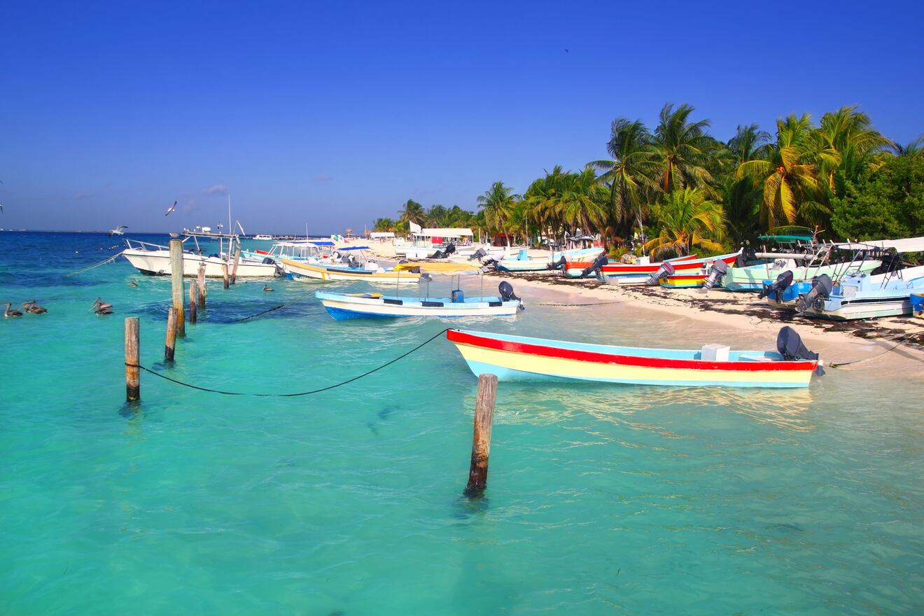2 Mid Island where to stay in Isla Mujeres with families
